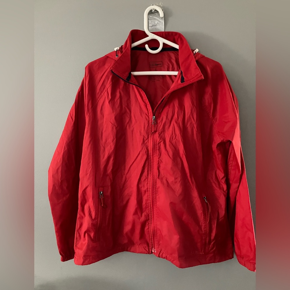 In Excellent Condition! L.L.Bean Red Hooded Windbreaker